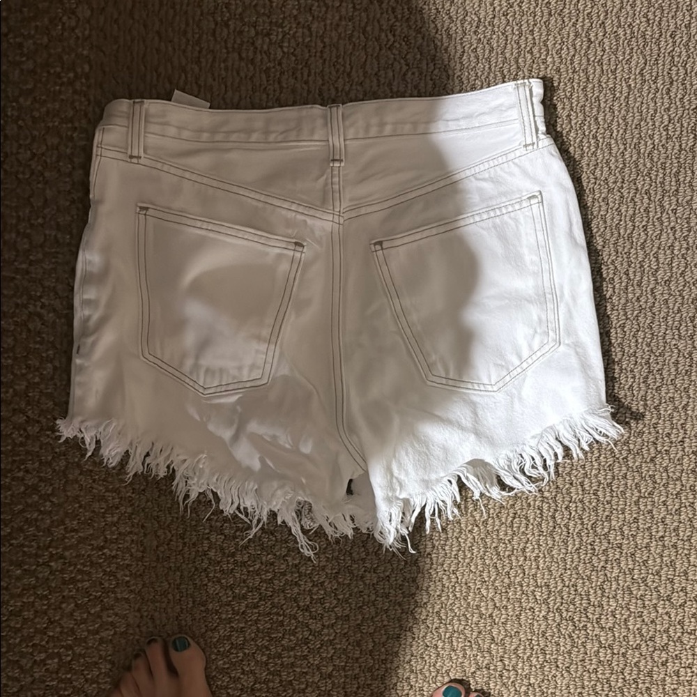 White Abercrombie and Fitch Frayed Hem Denim Women Shorts